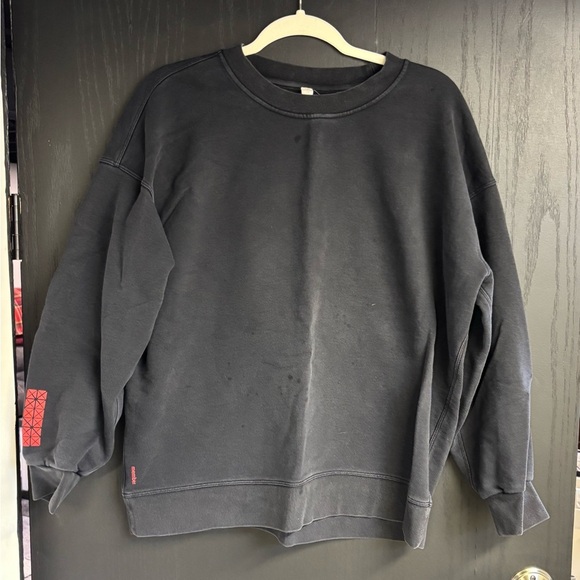 Lululemon Black Crewneck size 10 used - Picture 1 of 6